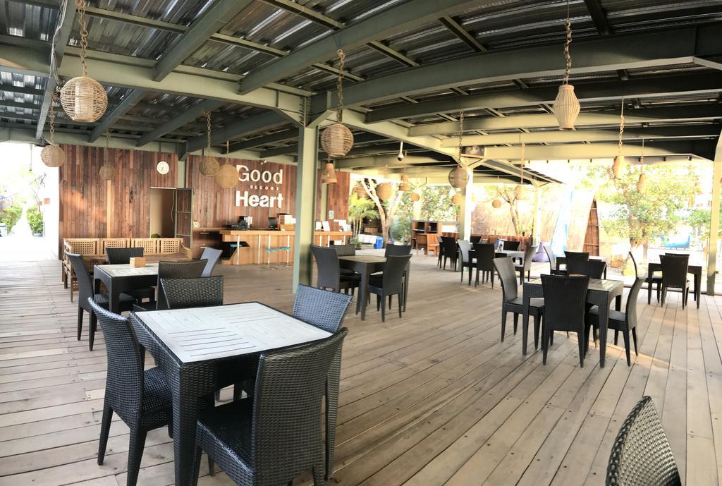 Good Heart Hotel Джили Трауанган Екстериор снимка
